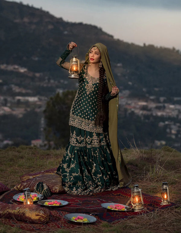 Mahira Khan - Durkhayi Shirt, Ghagra with Dupatta - COD | 50% OFF