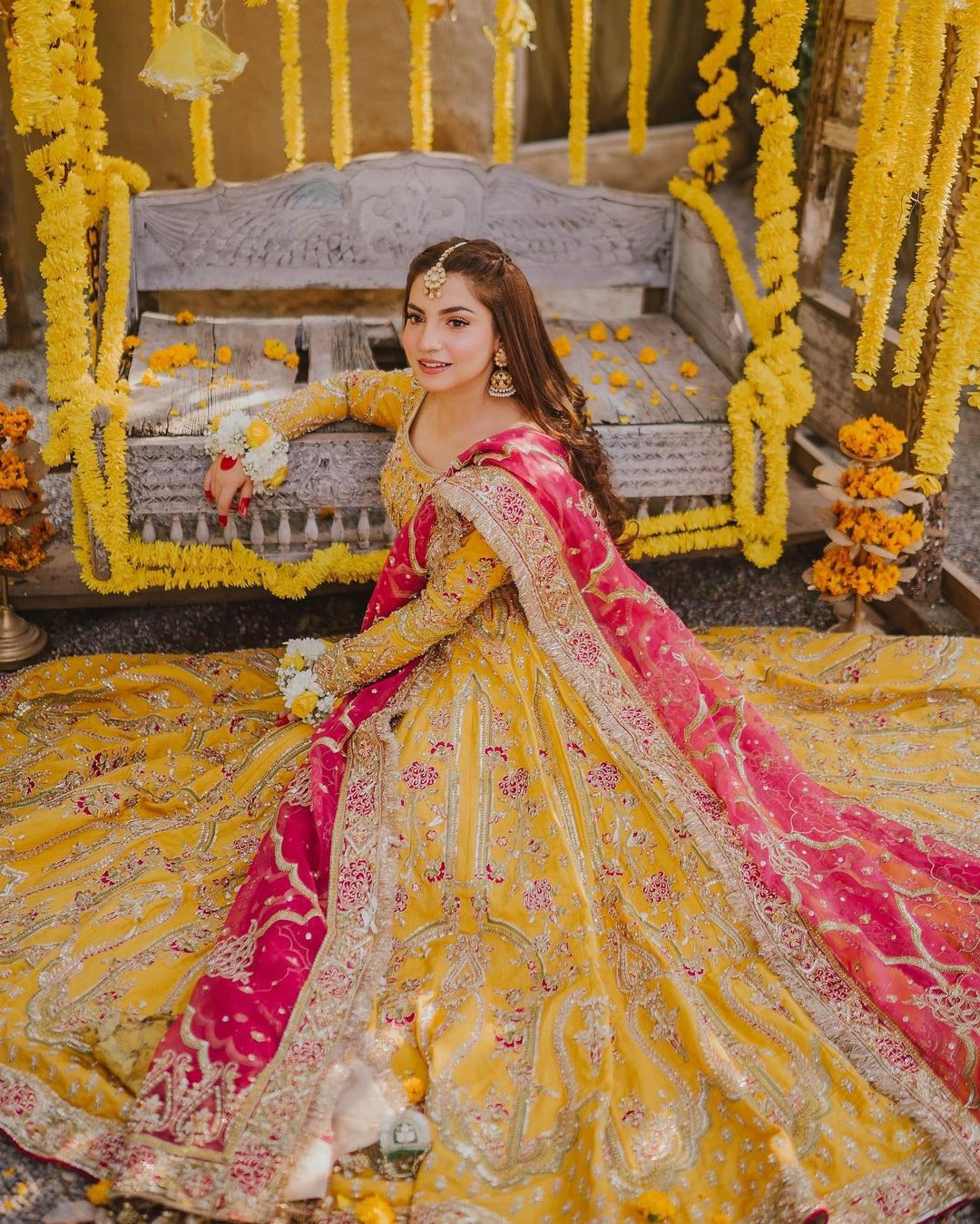 Hania Amir x Dananeer - Mah-e-Mir Lehenga Choli Dupatta Set | COD | 60% OFF