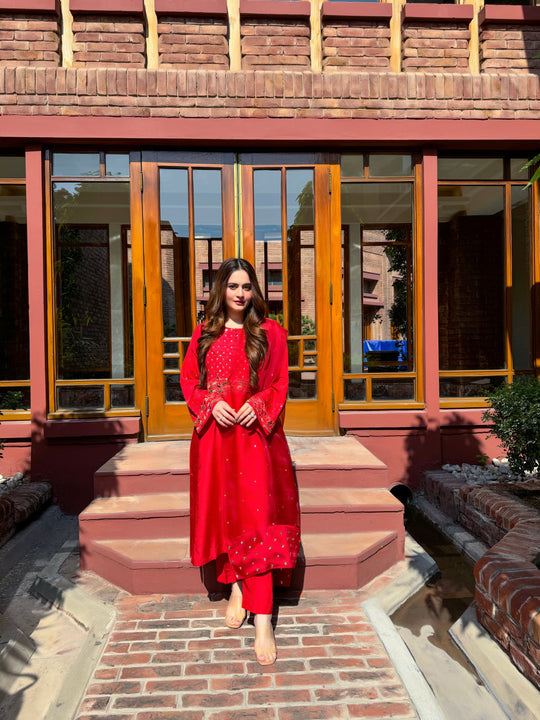 Aiman Khan - Syene Shirt, Trouser and Dupatta set | 50% OFF