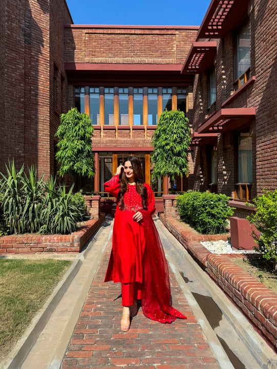 Aiman Khan - Syene Shirt, Trouser and Dupatta set | 50% OFF