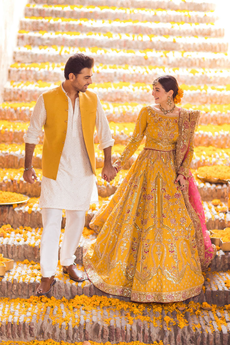 Hania Amir x Dananeer - Mah-e-Mir Lehenga Choli Dupatta Set | COD | 60% OFF