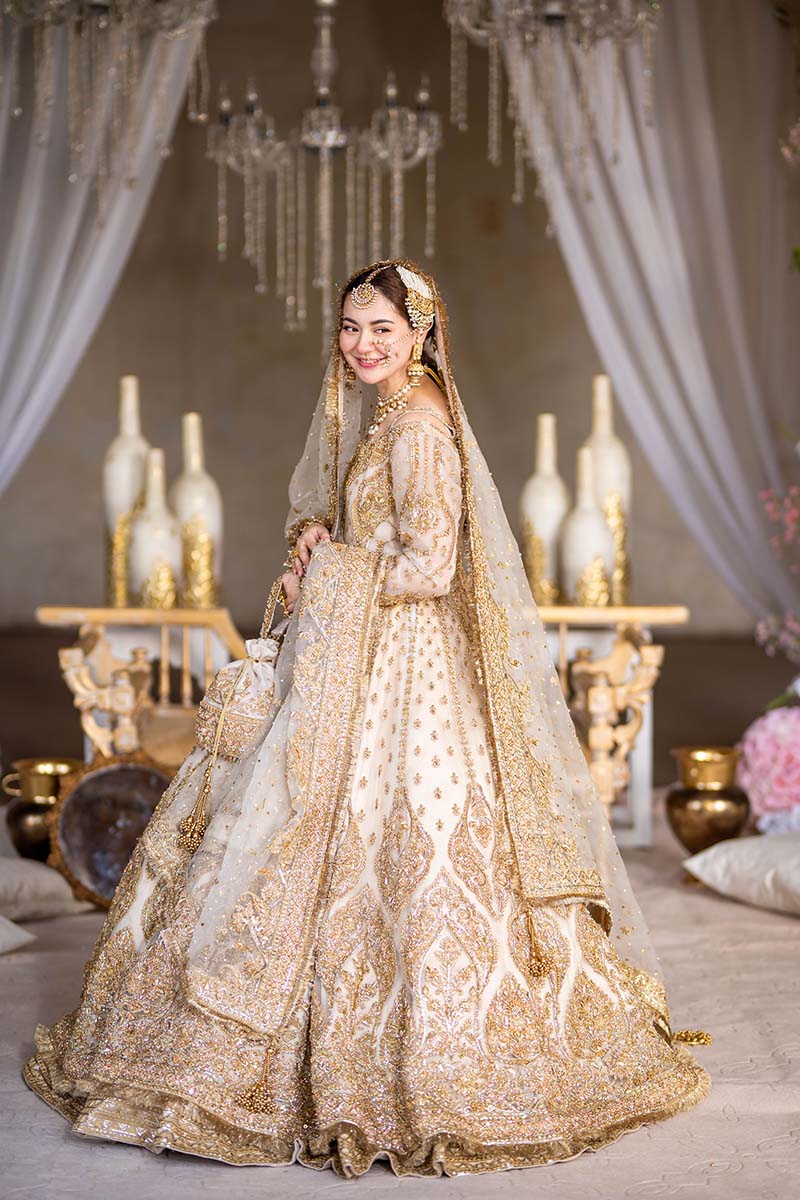 Hania Aamir - Jahan Ara Gown | Luxury Bridal Gown | White Bridal Dress | COD | 70% OFF Hania Aamir - Jahan Ara Gown | Luxury Bridal Gown | White Bridal Dress | COD | 70% OFF
