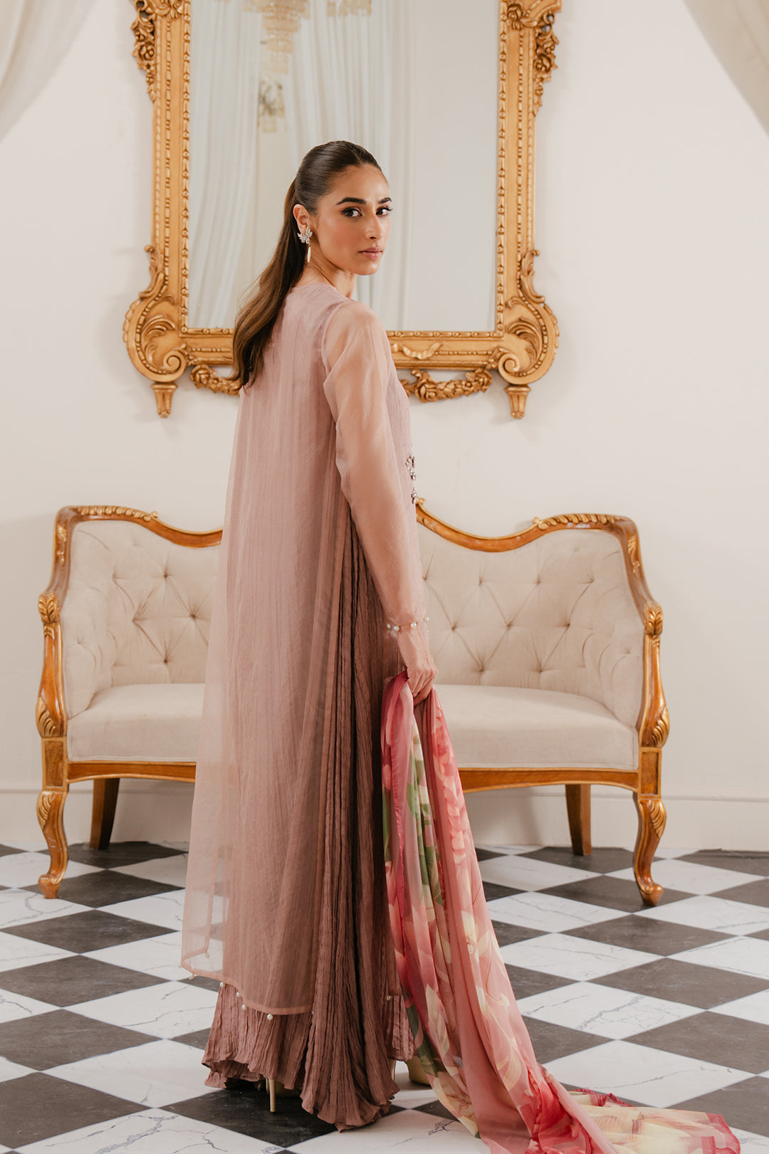 Hania Aamir - Taria Outfit with Dupatta | 50% OFF
