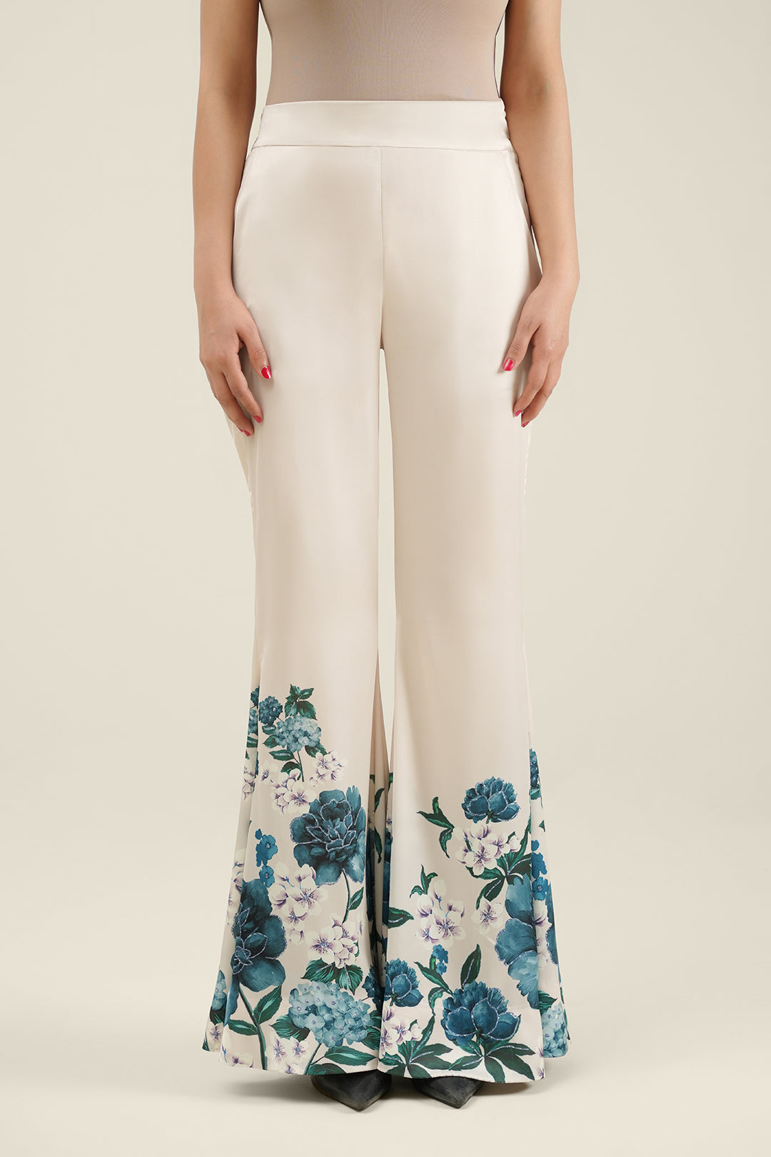 Hania Aamir - Henzala Shirt, Pant and Dupatta | 35% OFF