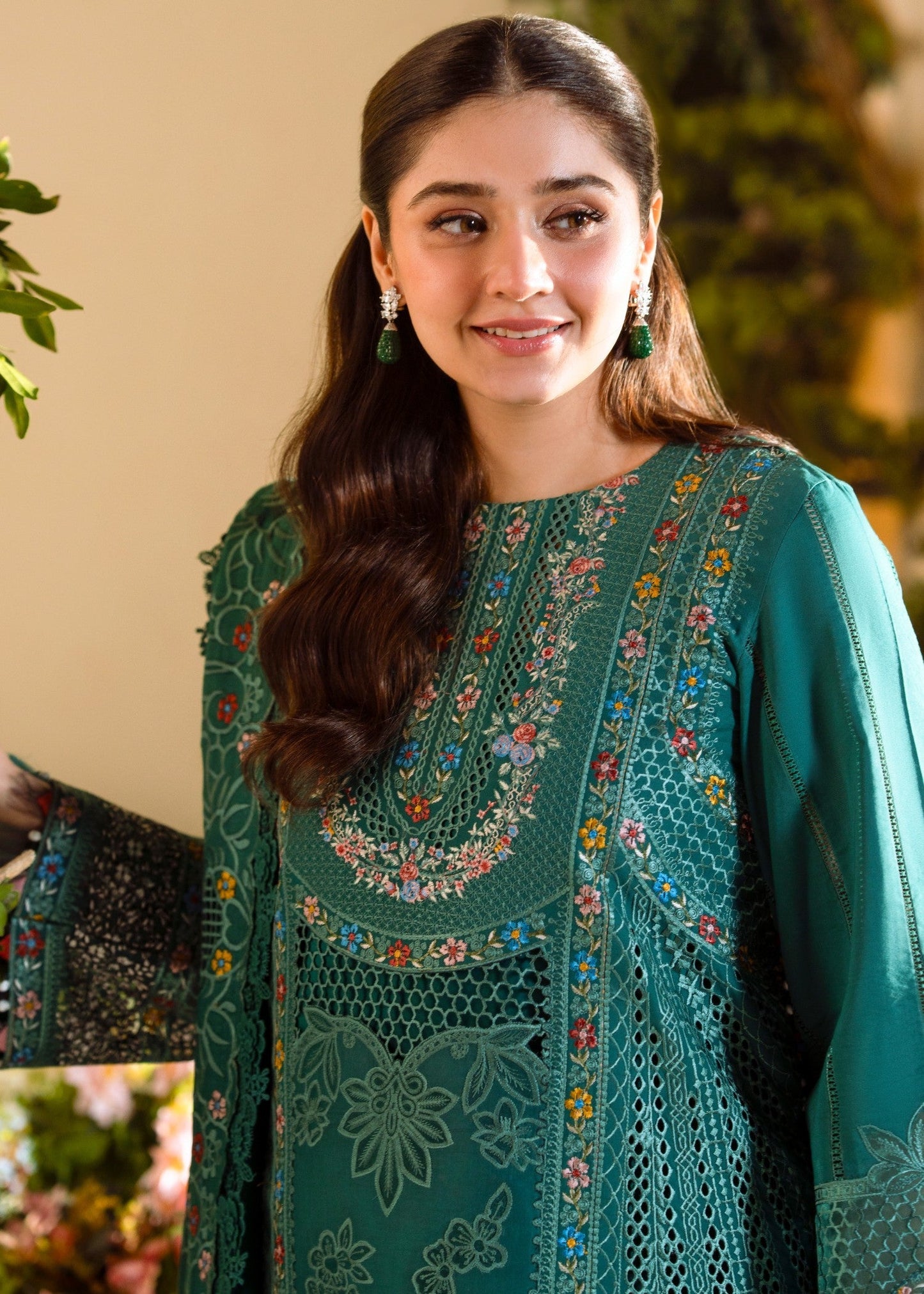 Durefishan Saleem - Zema Shirt, Trouser and Dupatta set | 30% OFF