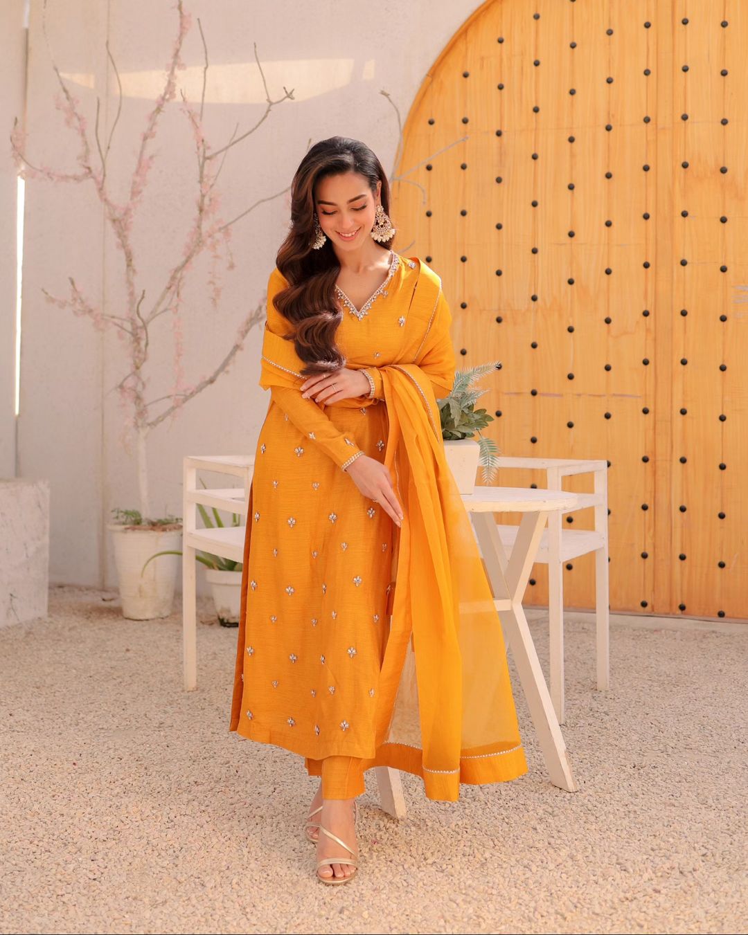 Iqra Aziz - Mango Long Shirt Trouser Dupatta | 65% OFF