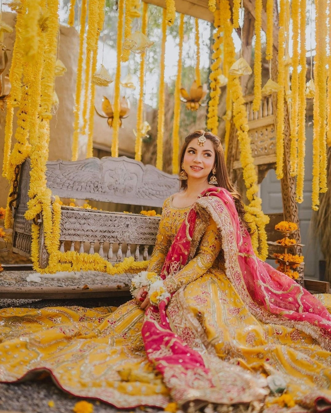 Hania Amir x Dananeer - Mah-e-Mir Lehenga Choli Dupatta Set | COD | 60% OFF