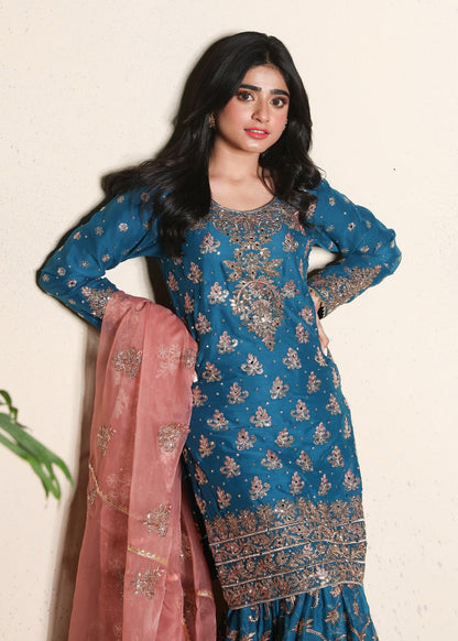 Areeqa Haq - Rine Shirt, Gharara and Dupatta - COD | 50% OFF