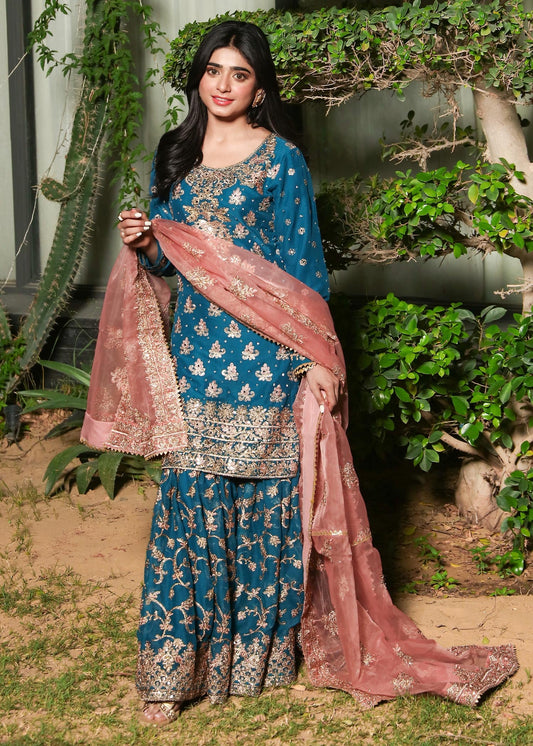 Areeqa Haq - Rine Shirt, Gharara and Dupatta - COD | 50% OFF