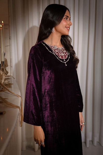 Ayesha Shahveer - Sarlina Velvet Kaftan | 50% OFF