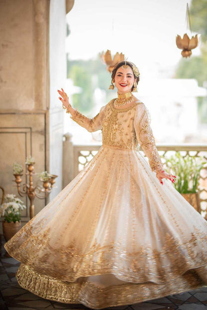 Hania Aamir - Ranjhna Gown | 60% OFF | COD