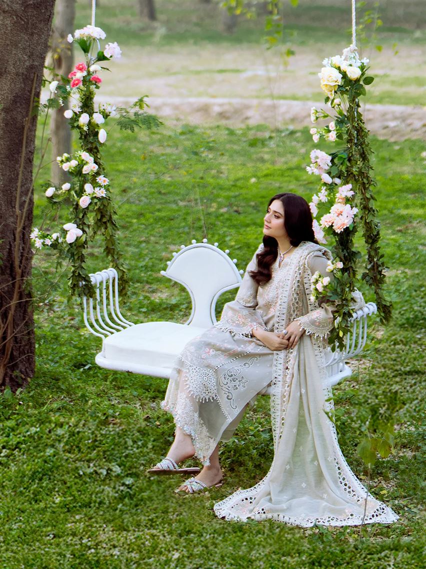 Durefishan Saleem - Eiya Shirt, Trouser and Dupatta - COD | 40% OFF