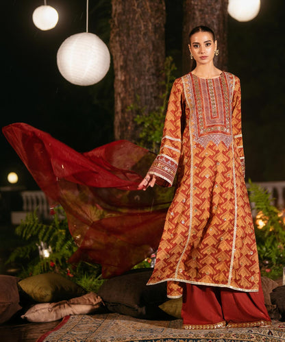 Iqra Aziz - Embroidered Khaddar Shirt, Trouser and Dupatta set | 40% OFF