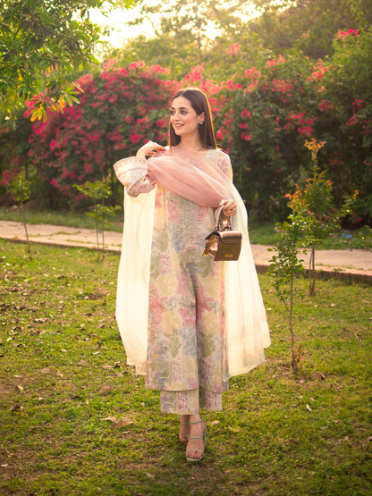 Hania Aamir - Pink Blush - COD | 20% OFF