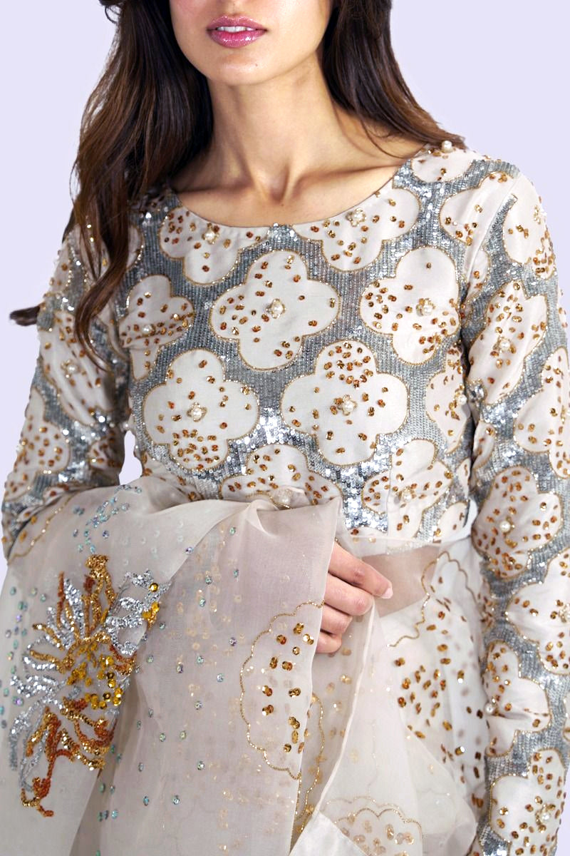 Iqra Aziz - EGRET EMBELLISHED | 75% OFF