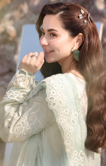 Hania Aamir - Tiya Shirt, Trouser with Dupatta - COD | 50% OFF