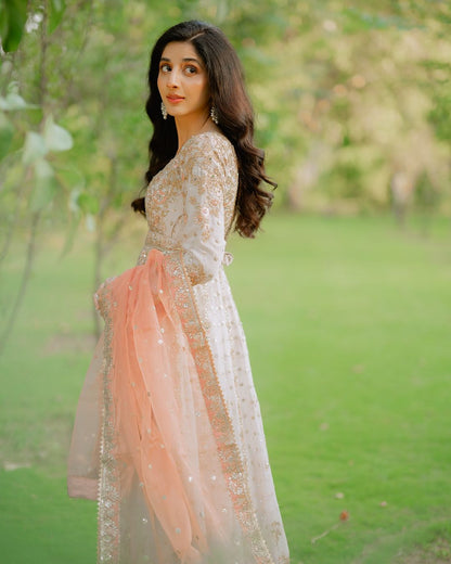 Mawra Hocane - Pinkish Maxi and Dupatta set | 60% OFF