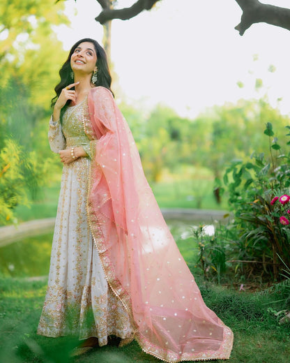 Mawra Hocane - Pinkish Maxi and Dupatta set | 60% OFF