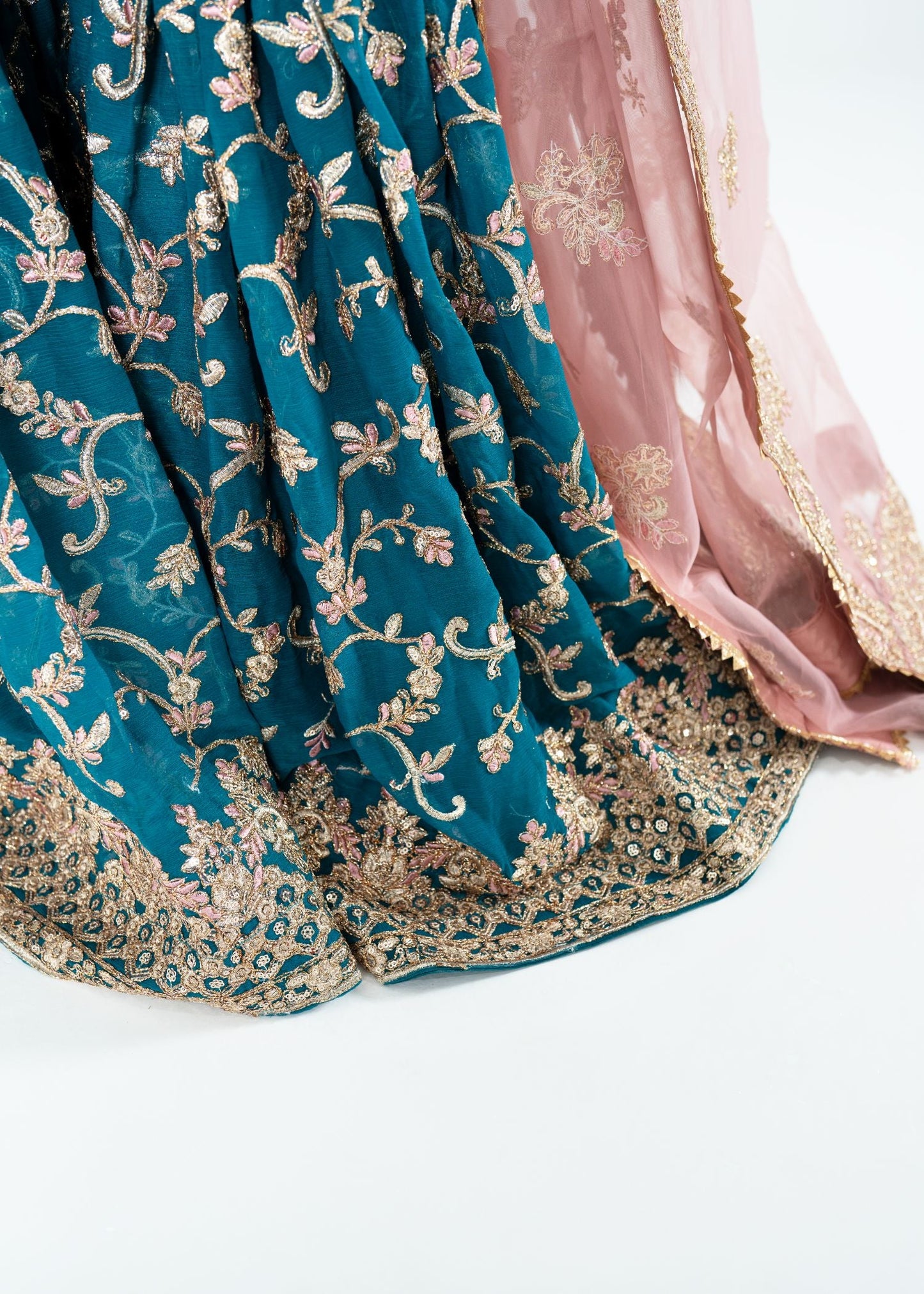 Areeqa Haq - Rine Shirt, Gharara and Dupatta - COD | 50% OFF
