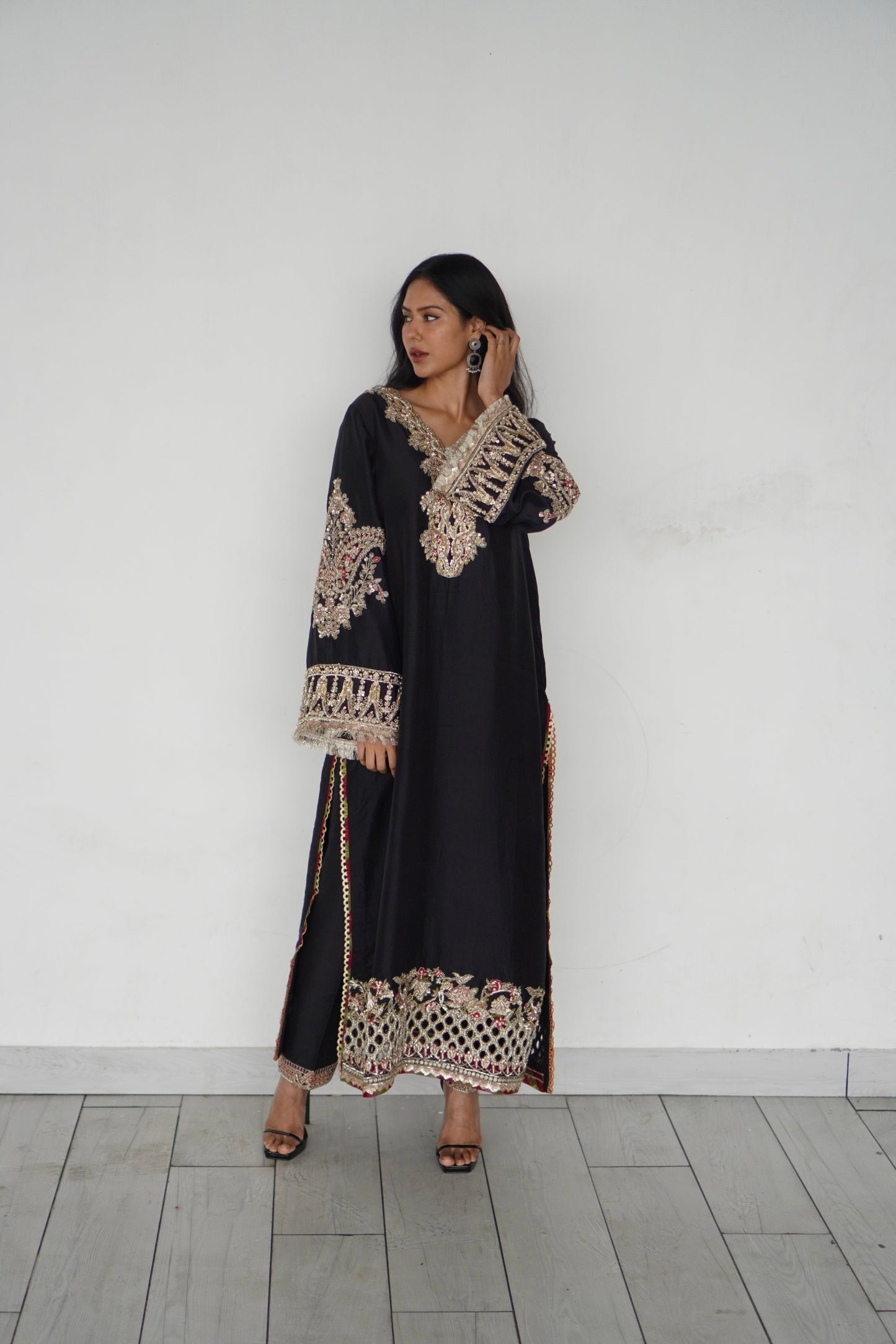 Sonam Bajwa - Black Pure Rawsilk Long Shirt, Trouser and Duaptta set | 50% OFF