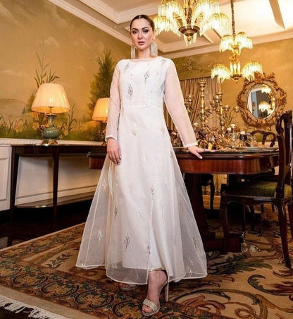 Hania Aamir - White Maxi and Dupatta set | 50% OFF