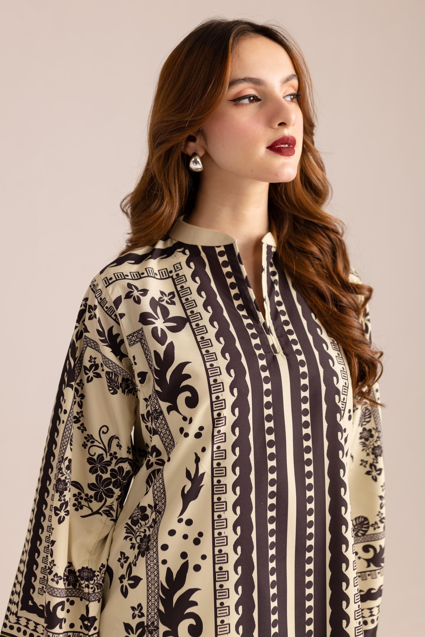 Hania Aamir - Heba Shirt and Trouser set - COD | 20% OFF