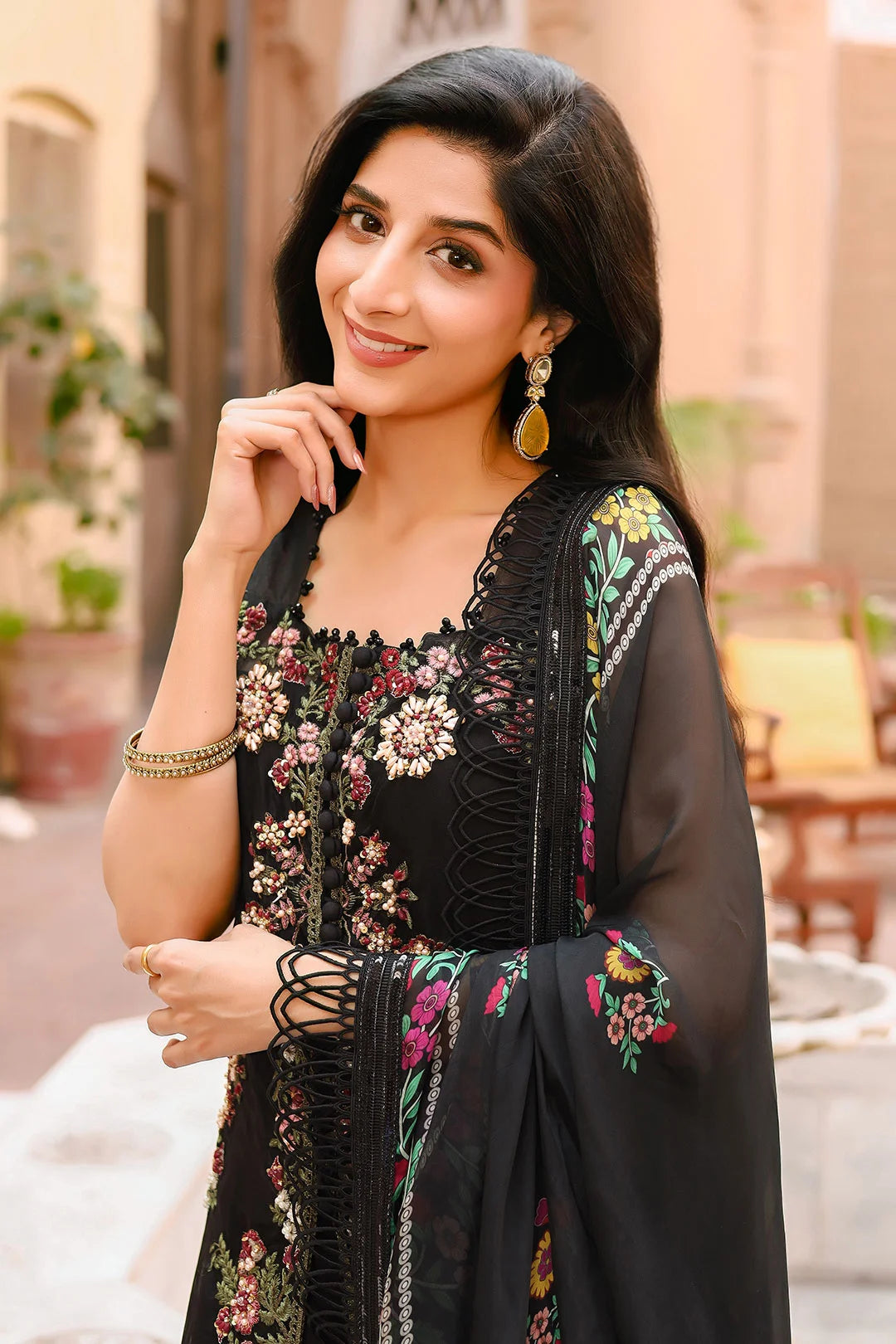 Mawra Hocane Organza Majesty stitched | 50% OFF