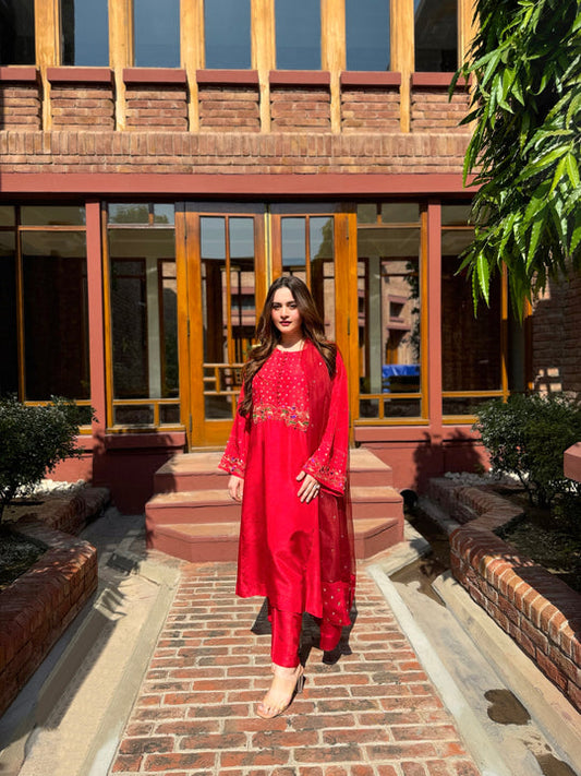 Aiman Khan - Syene Shirt, Trouser and Dupatta set | 50% OFF