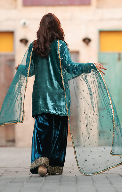 Maya Ali -  Sea Green Velvet Shirt, Trouser with Dupatta | 60% OFF