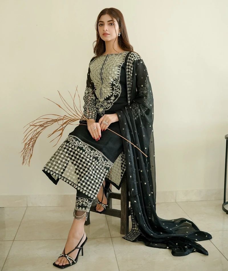 Kinza Hasmi - Shirt Trouser and Dupatta set