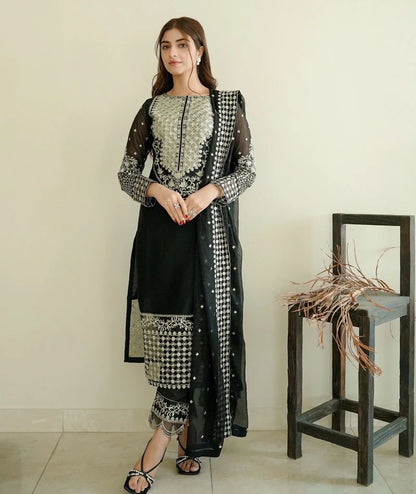 Kinza Hasmi - Shirt Trouser and Dupatta set