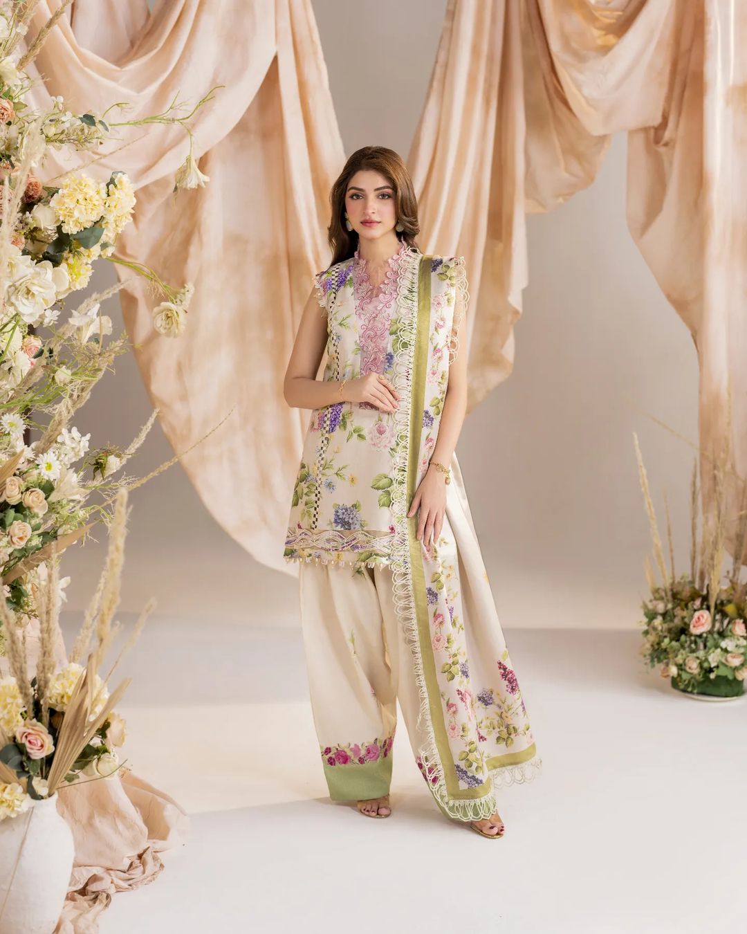 Kinza Hashmi - Blend floral viscose Shirt, Trouser and Dupatta set | 40% OFF