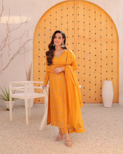Iqra Aziz - Mango Long Shirt Trouser Dupatta | 65% OFF