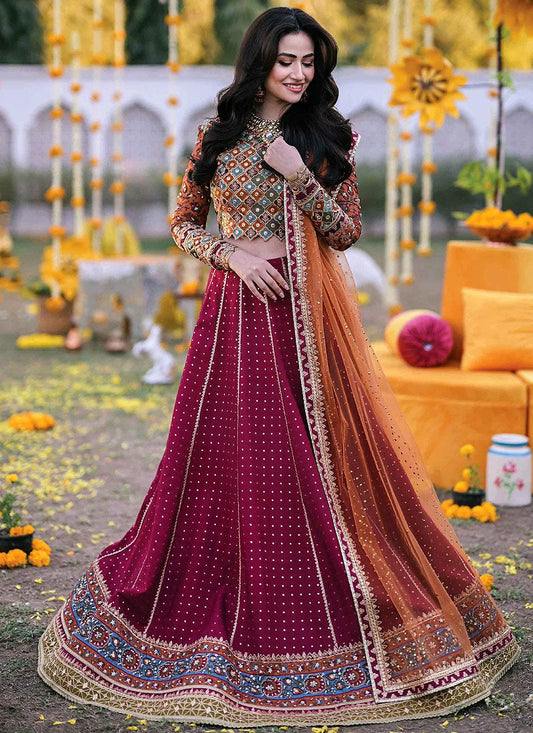 sana javed purple dress Mr. & Mrs. Jaswal wishing us Eid Mubarak in style and we are swooned by # SanaJaved 's lilac #FaizaSaqlain outfit