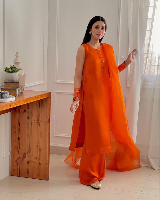 anmol fashion dresses What do you guys think about Anmol's fashion sense? : r/PAKCELEBGOSSIP